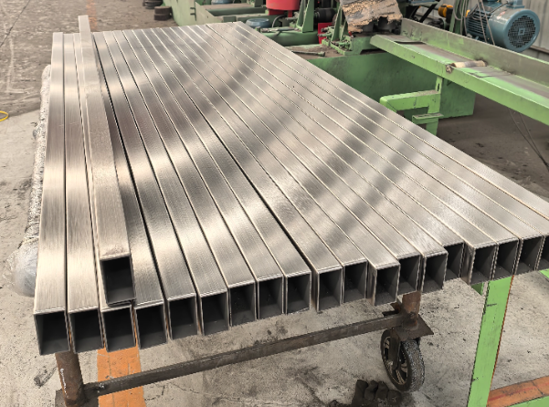 海北建筑工程行业用不锈钢无缝钢管